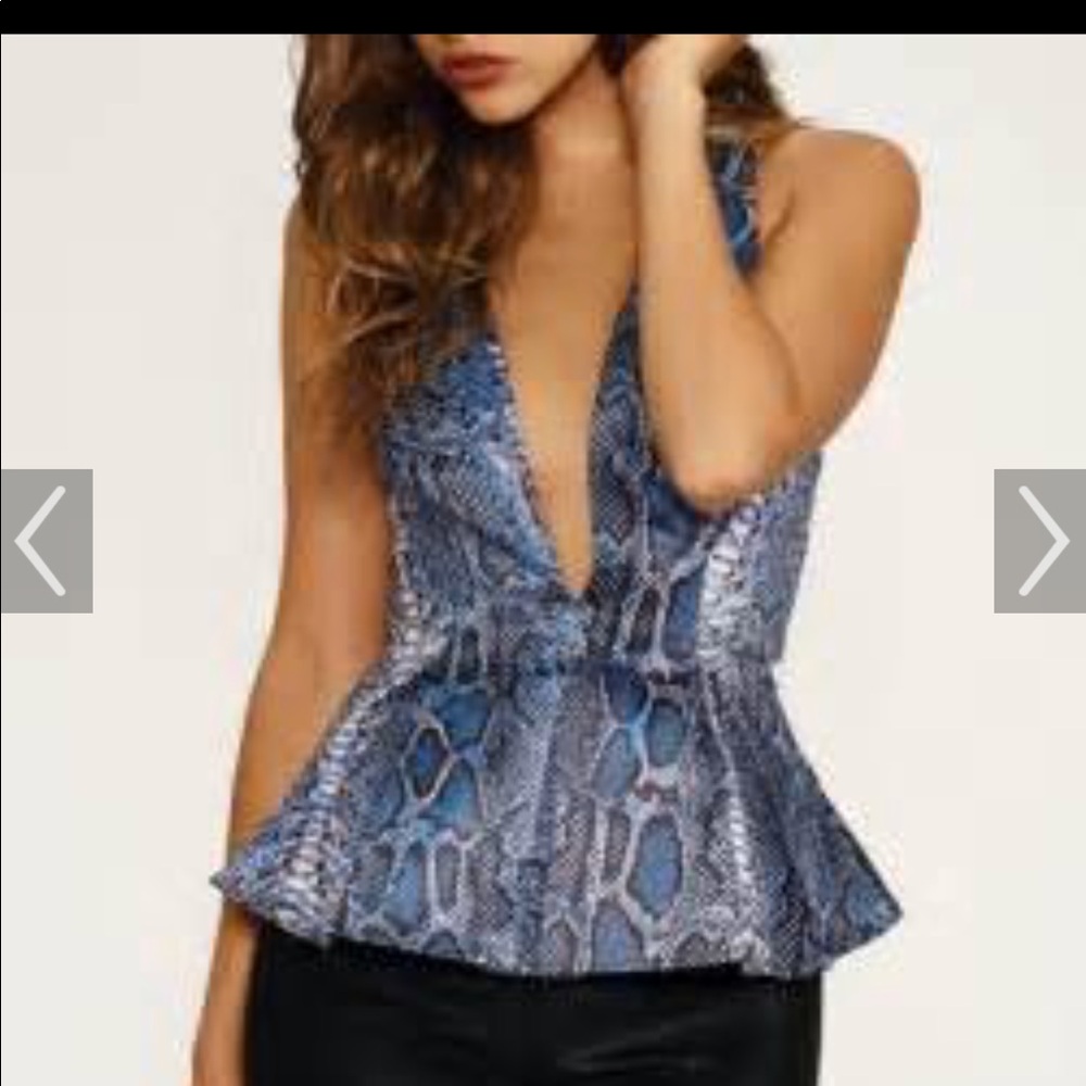LOVERS + FRIENDS Amazing Top